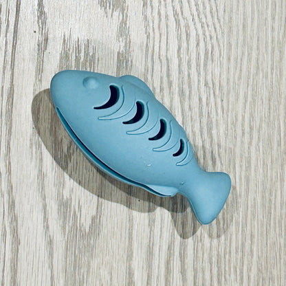 Jouet de chat poisson