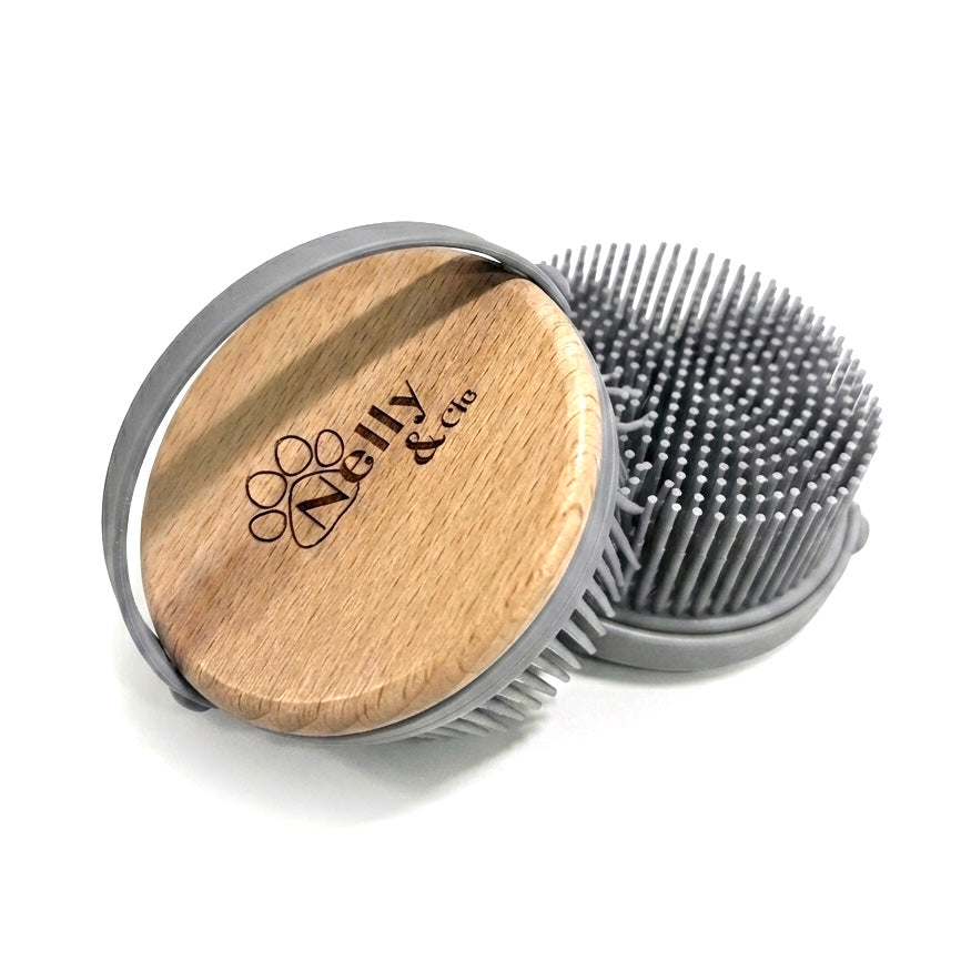 Silicone washing brush