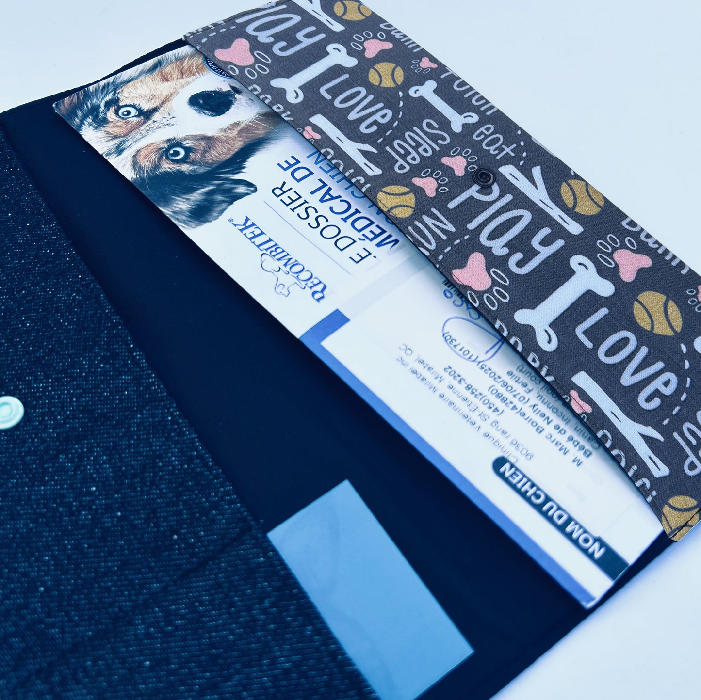 Protège carnet de vaccination Lolikö Love bleu